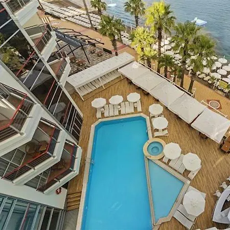 מלון Poseidon - Adult Only 4*